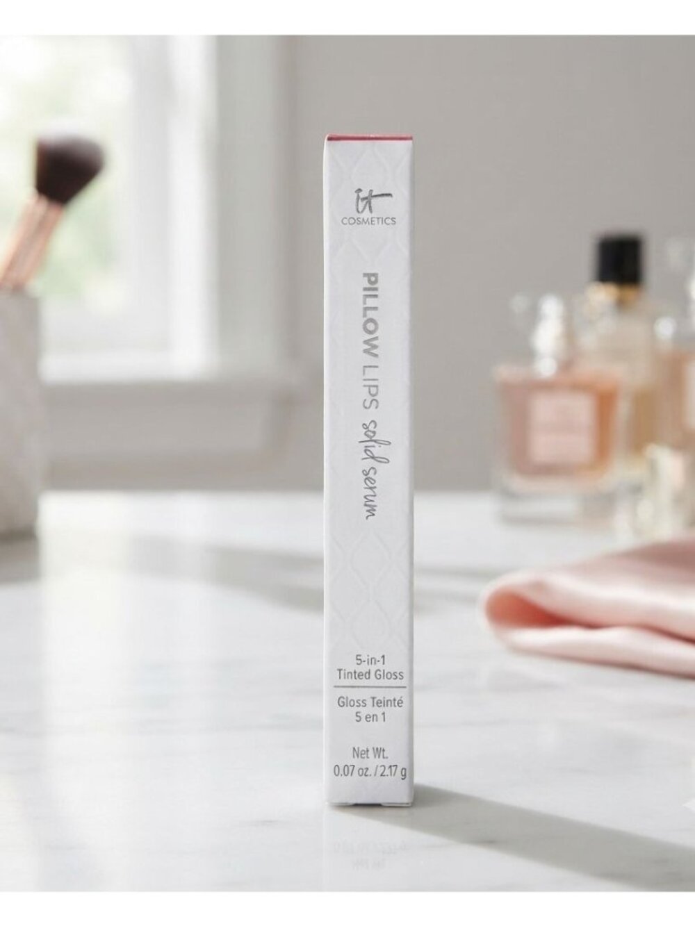 New - IT Cosmetics Pillow Lips Solid Serum, 5-in-1 Tinted Lip Gloss